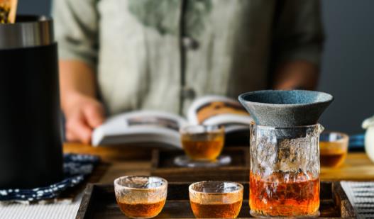 分析空腹喝茶的危害 飲茶的十一條軍規(guī)